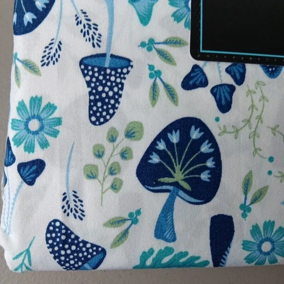 Cynthia Rowley Bedding Set of 4 TWIN Blue Mushroom Flower Groovy Cozy NEW Boho - Picture 2 of 4